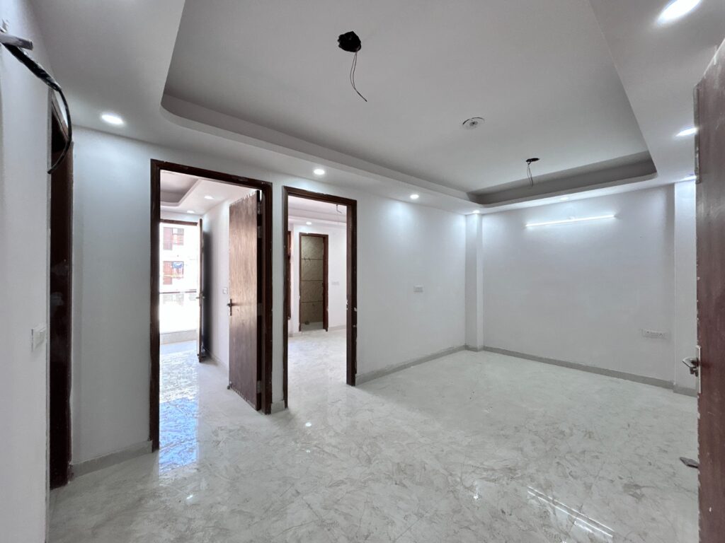 2 BHK Flat For Sale